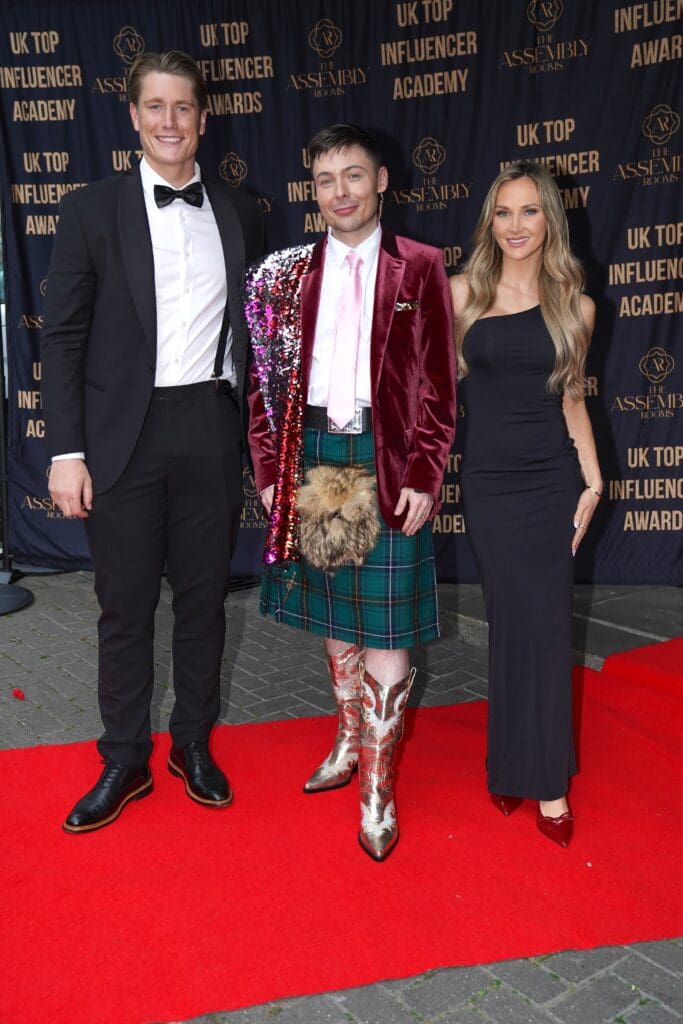 Chris Henderson Managing Director of UK Top Influencer on The Red Carpet with 2025 Hosts Farmer Will Young and Jessie Wynter from Love Island